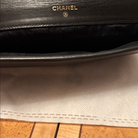 Vintage CHANEL CC Lambskin Black Leather Flap Wallet - Picture 4 of 5